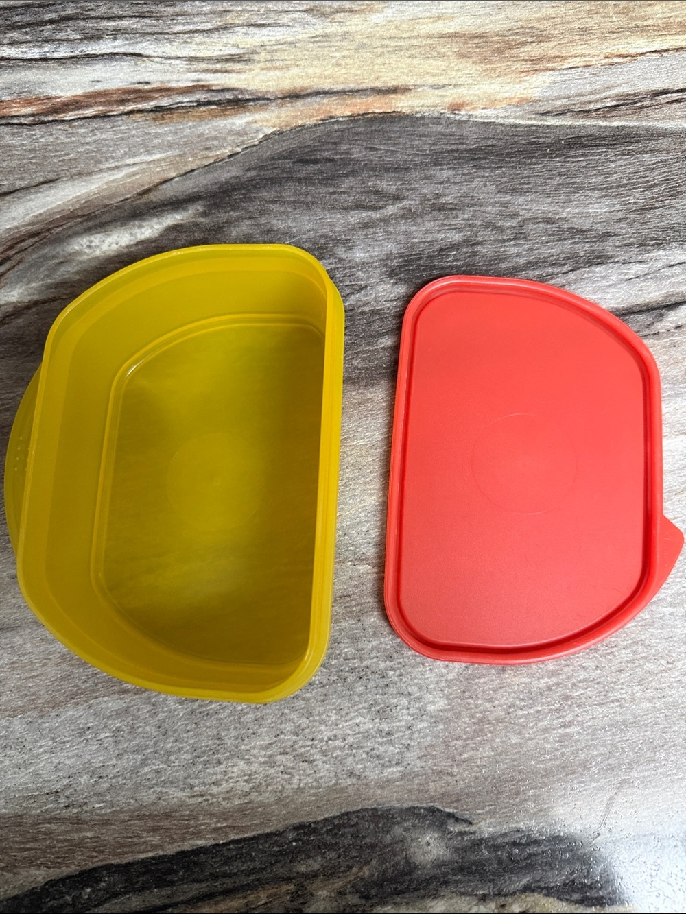 Tupperware Container - Picture 2 of 3